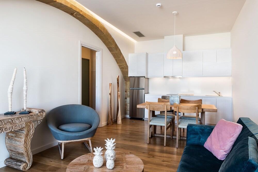 Avra Apartments Kolymbari Harbour Eksteriør billede