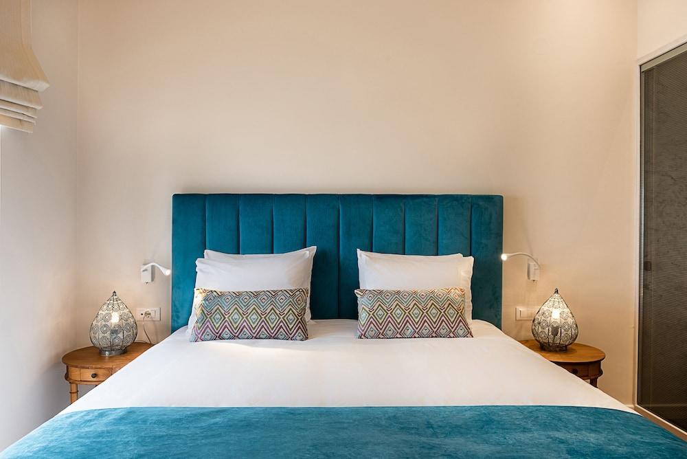 Avra Apartments Kolymbari Harbour Eksteriør billede